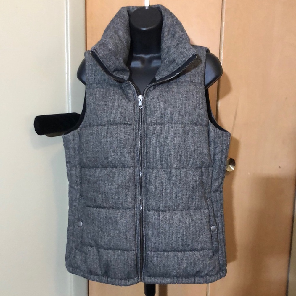 Men’s Old Navy Tweed Herringbone Vest-M